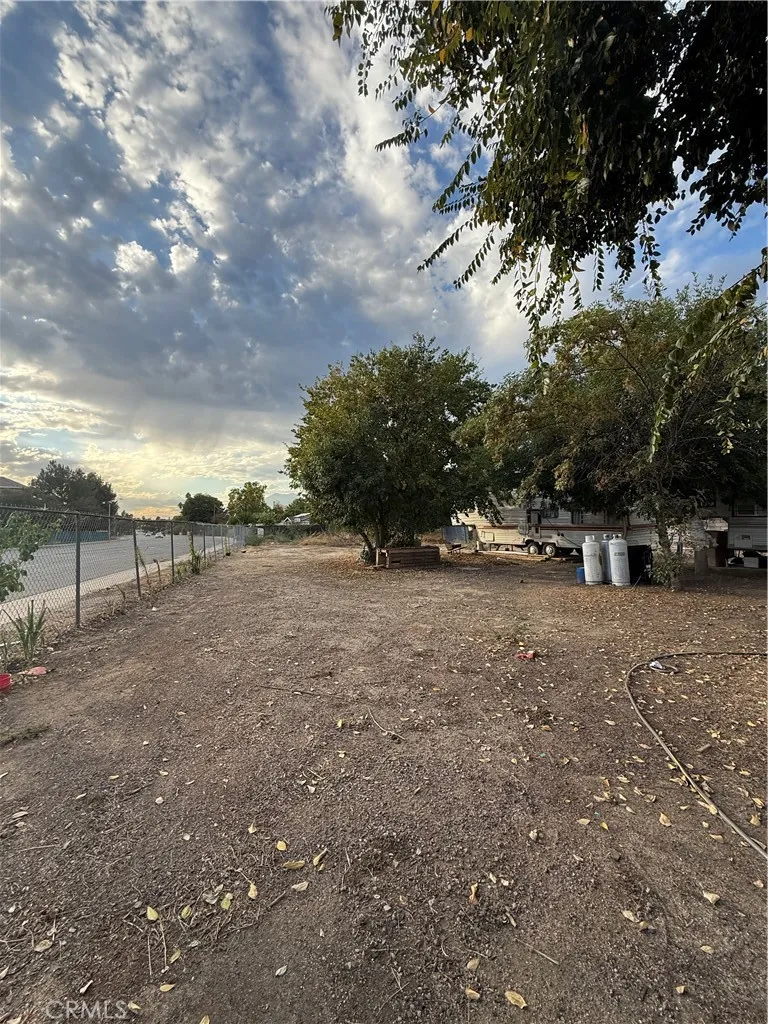 3040 N F, San Bernardino, California 92405 home-pic-6
