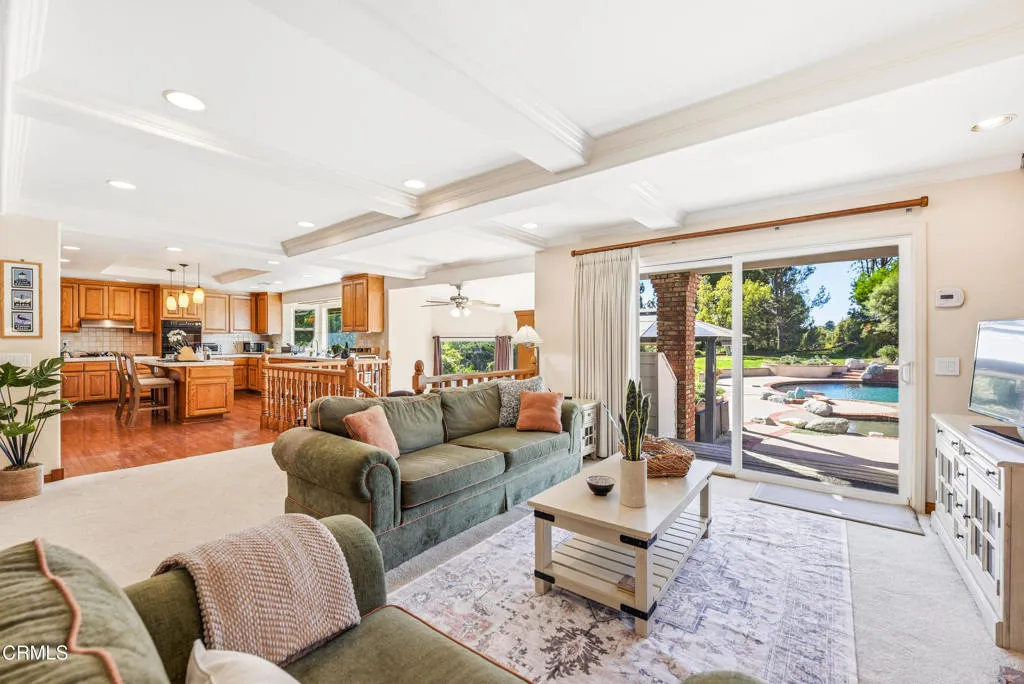 7033 Quito Court, Camarillo, California 93012 home-pic-10