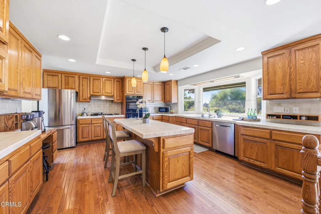 7033 Quito Court, Camarillo, California 93012 home-pic-11