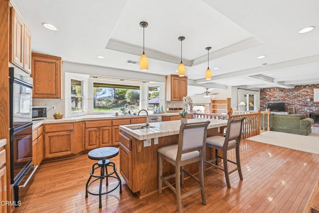 7033 Quito Court, Camarillo, California 93012 home-pic-12