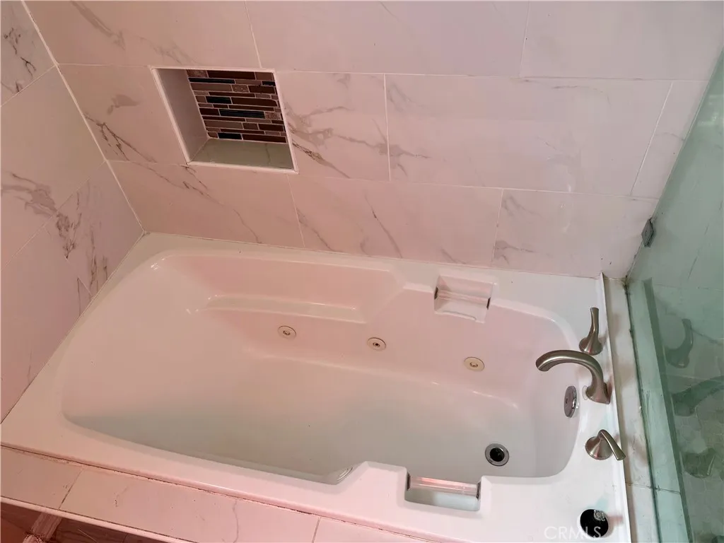 248 E 110th St, Los Angeles, California 90061 home-pic-8