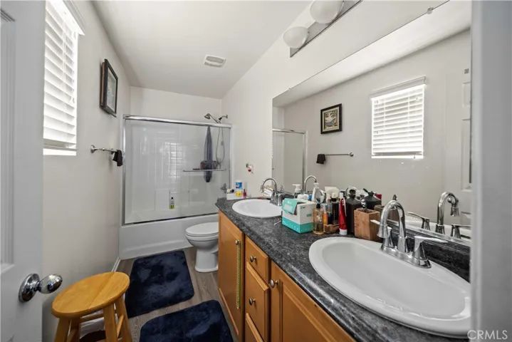 3339 James, Lancaster, California 93535