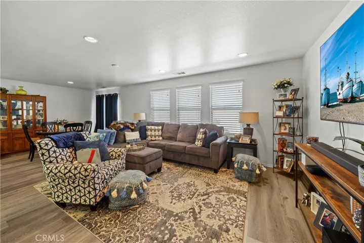 3339 James, Lancaster, California 93535