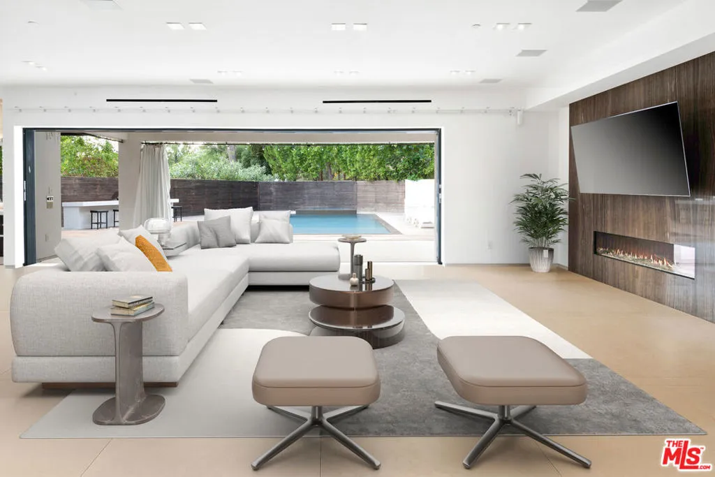 23136 Park Contessa, Calabasas, California 91302 home-pic-11