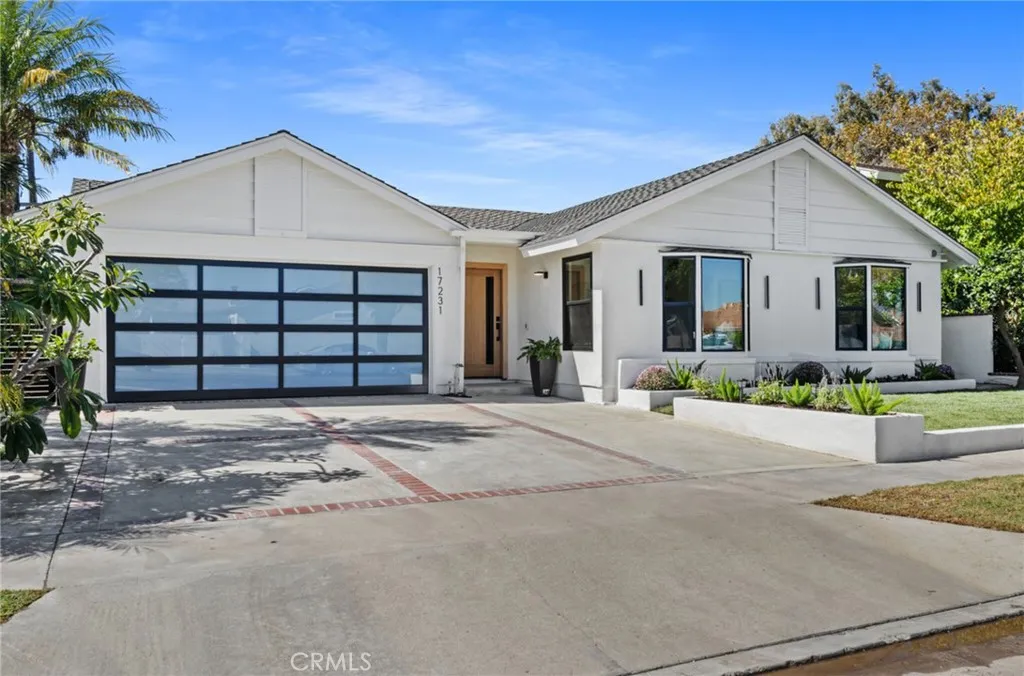 17231 Lido Ln, Huntington Beach, California 92647 home-pic-25