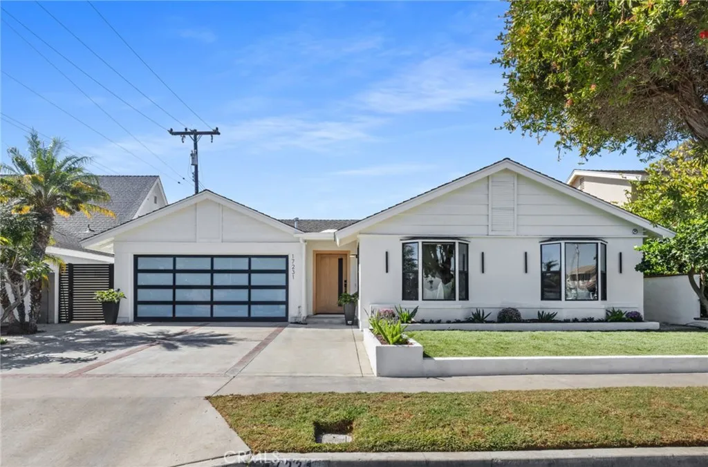 17231 Lido Ln, Huntington Beach, California 92647 home-pic-26