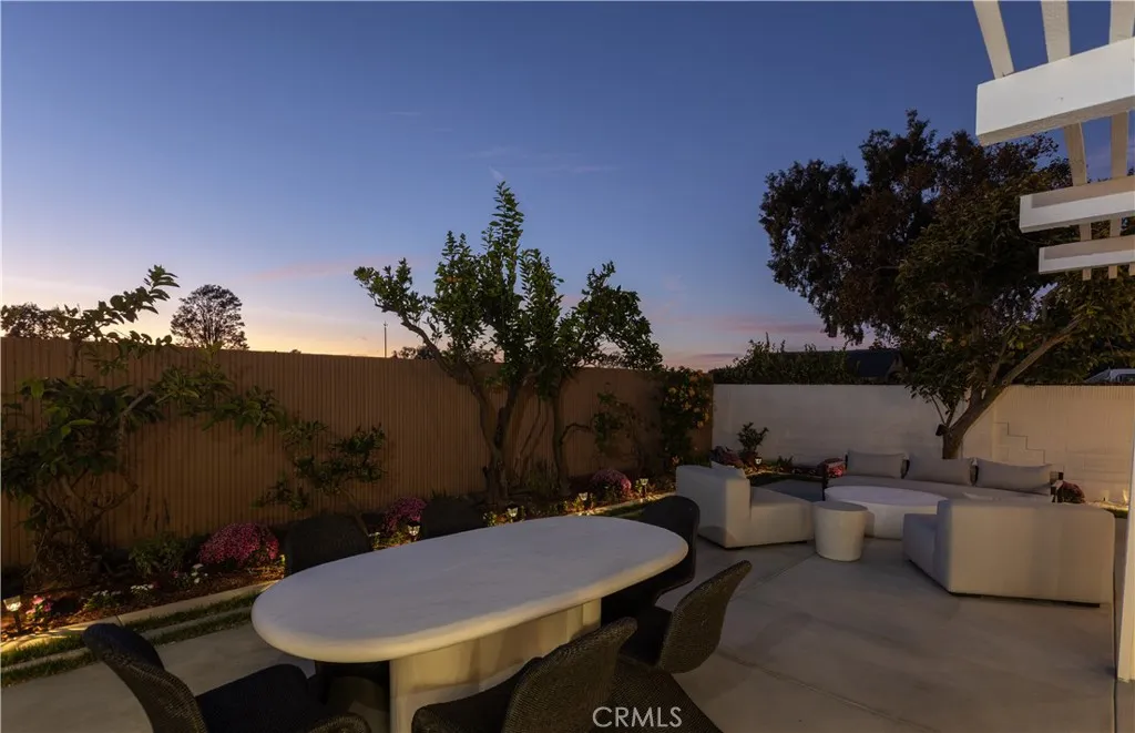 17231 Lido Ln, Huntington Beach, California 92647 home-pic-21