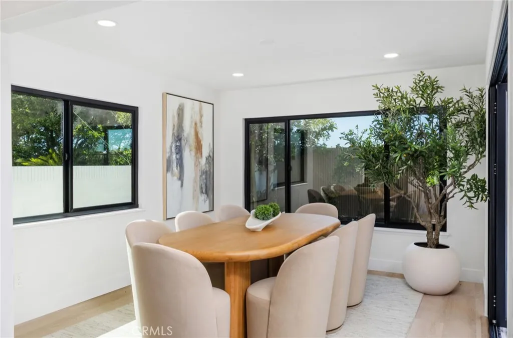 17231 Lido Ln, Huntington Beach, California 92647 home-pic-8
