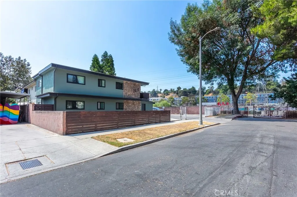 2910 Acresite Street, Los Angeles, California 90039 home-pic-5