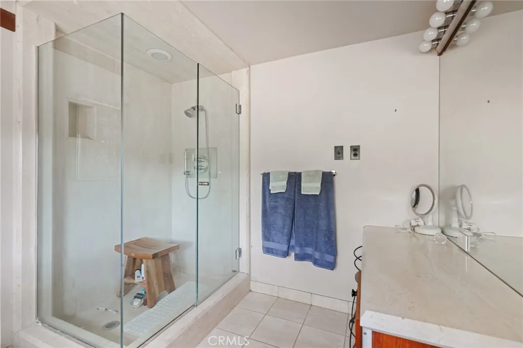 7 Cinnamon Lane, Rancho Palos Verdes, California 90275 home-pic-17