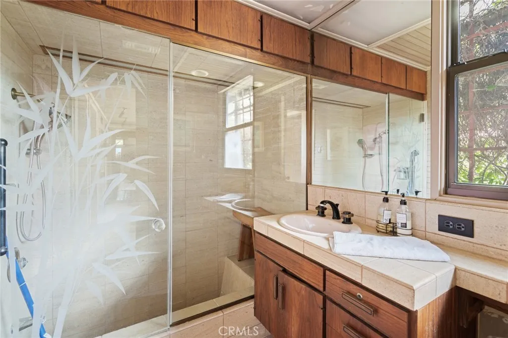 7 Cinnamon Lane, Rancho Palos Verdes, California 90275 home-pic-21