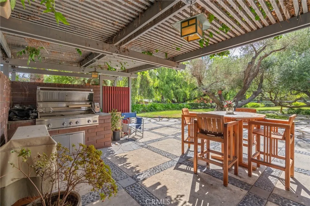 7 Cinnamon Lane, Rancho Palos Verdes, California 90275 home-pic-1