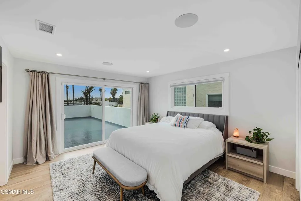 5113 Whitecap Street, Oxnard, California 93035 home-pic-24