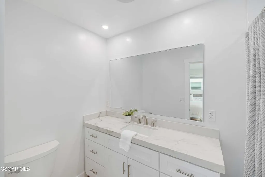 5113 Whitecap Street, Oxnard, California 93035 home-pic-27