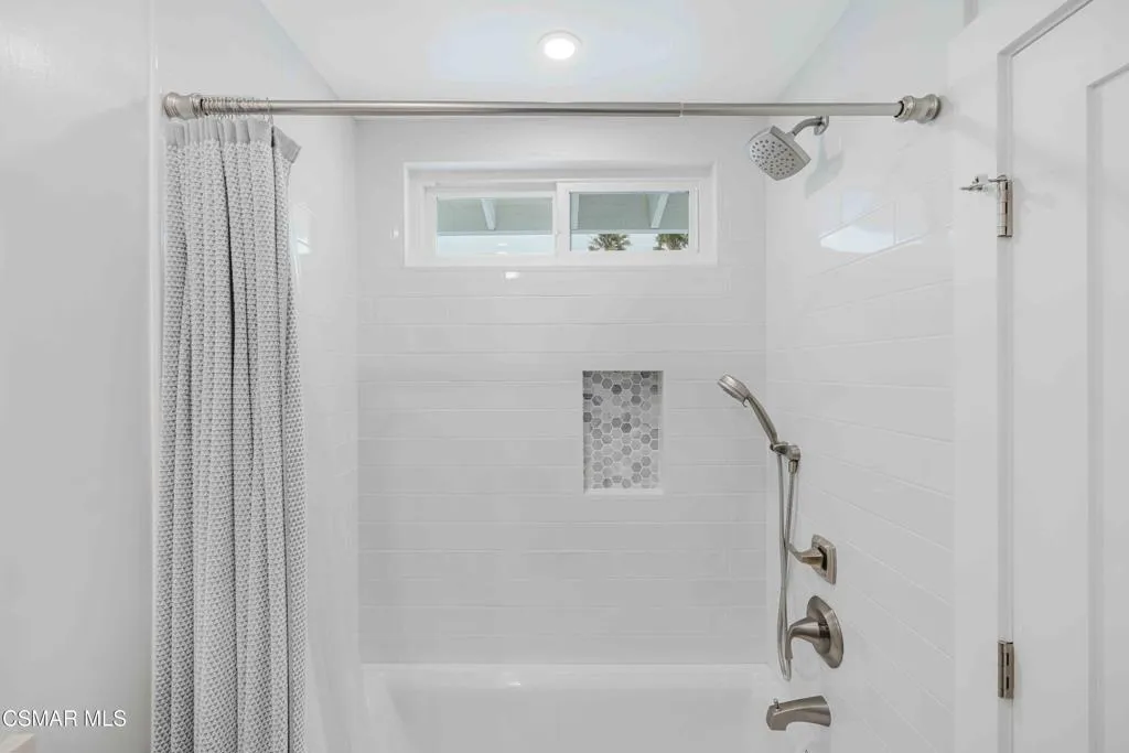 5113 Whitecap Street, Oxnard, California 93035 home-pic-28