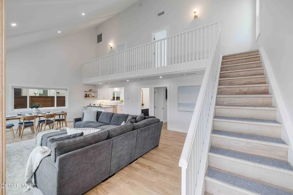 5113 Whitecap Street, Oxnard, California 93035 home-pic-3