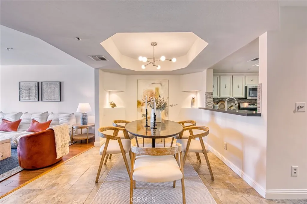 4755 Templeton Street 2117, Los Angeles, California 90032 home-pic-10