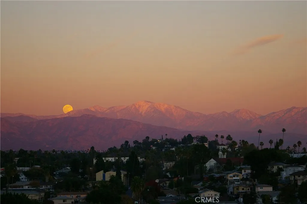 4755 Templeton Street 2117, Los Angeles, California 90032 home-pic-40