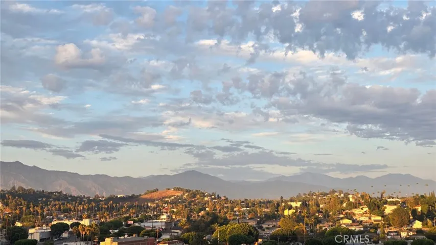 4755 Templeton Street 2117, Los Angeles, California 90032