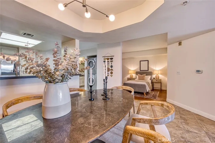4755 Templeton Street 2117, Los Angeles, California 90032