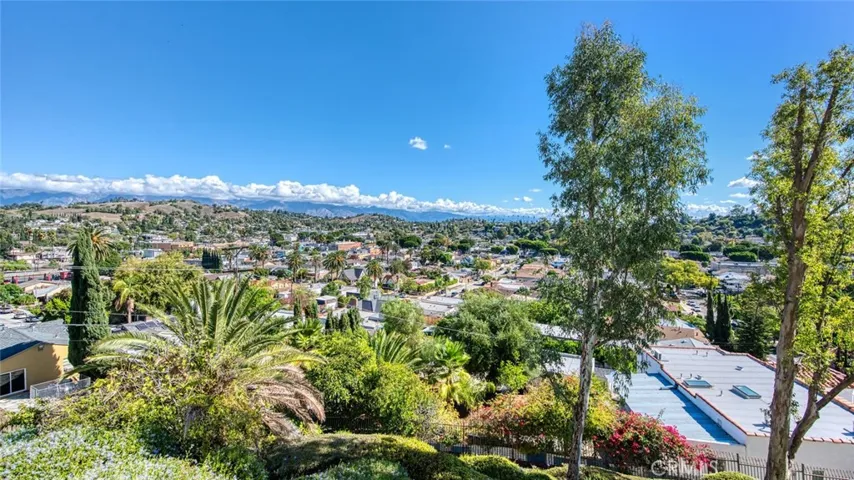 4755 Templeton Street 2117, Los Angeles, California 90032