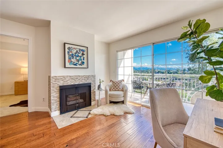 4755 Templeton Street 2117, Los Angeles, California 90032
