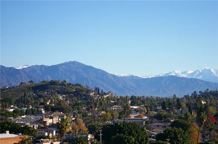 4755 Templeton Street 2117, Los Angeles, California 90032