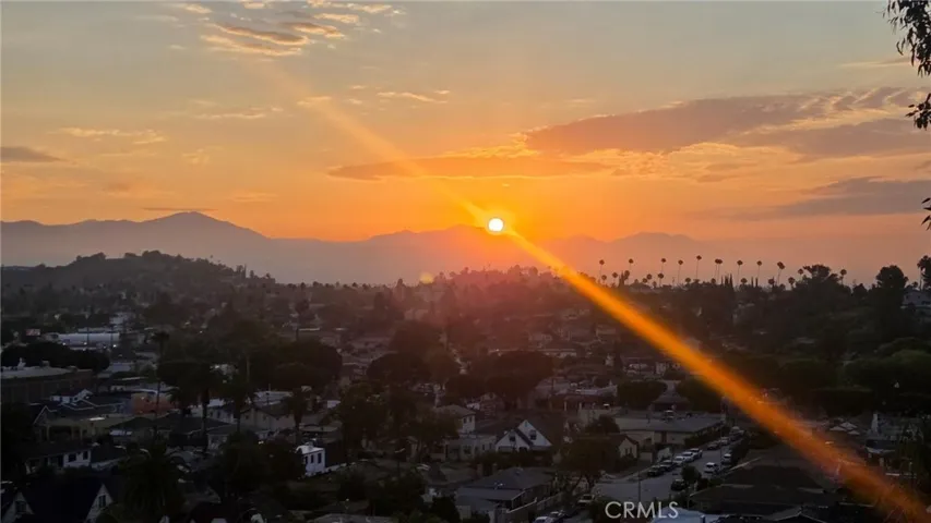 4755 Templeton Street 2117, Los Angeles, California 90032