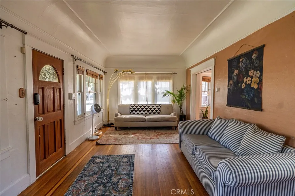 902 W 20th Street, Merced, California 95340 home-pic-4