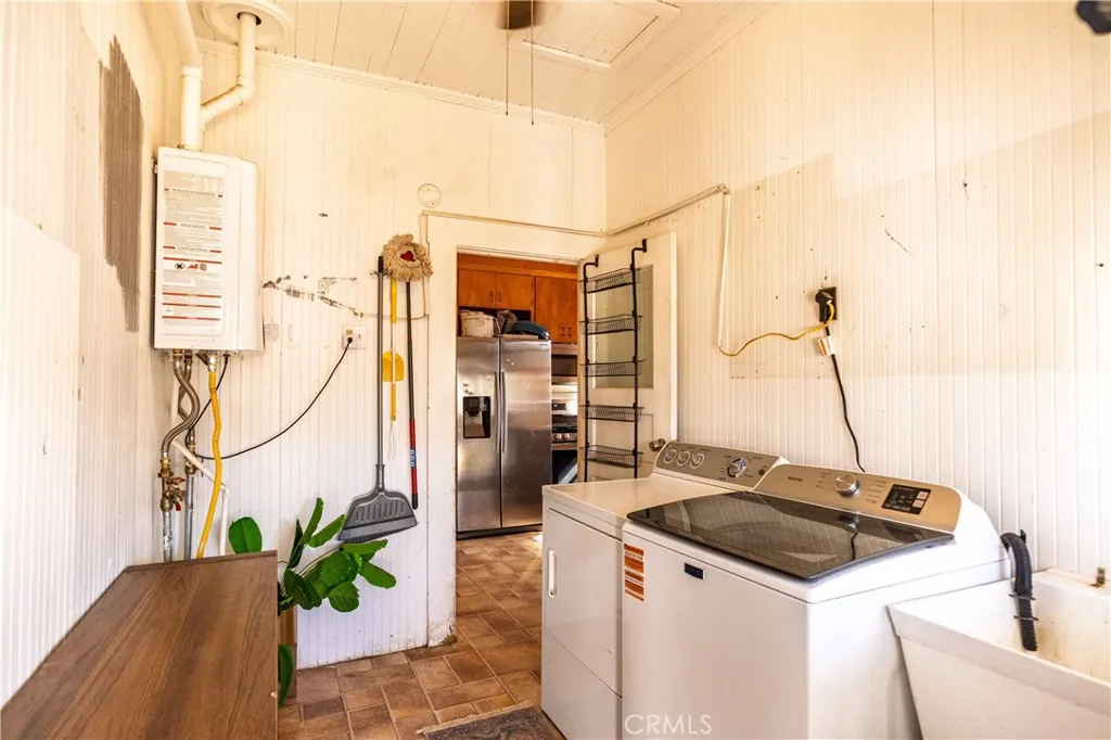 902 W 20th Street, Merced, California 95340 home-pic-16