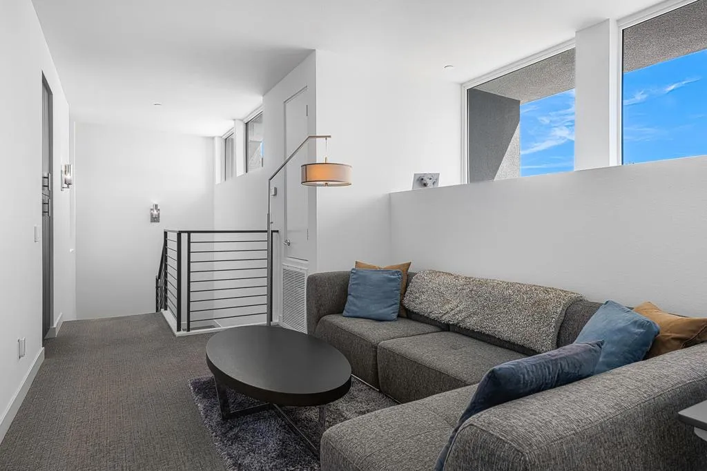 425 Suave Lane, Palm Springs, California 92262 home-pic-20