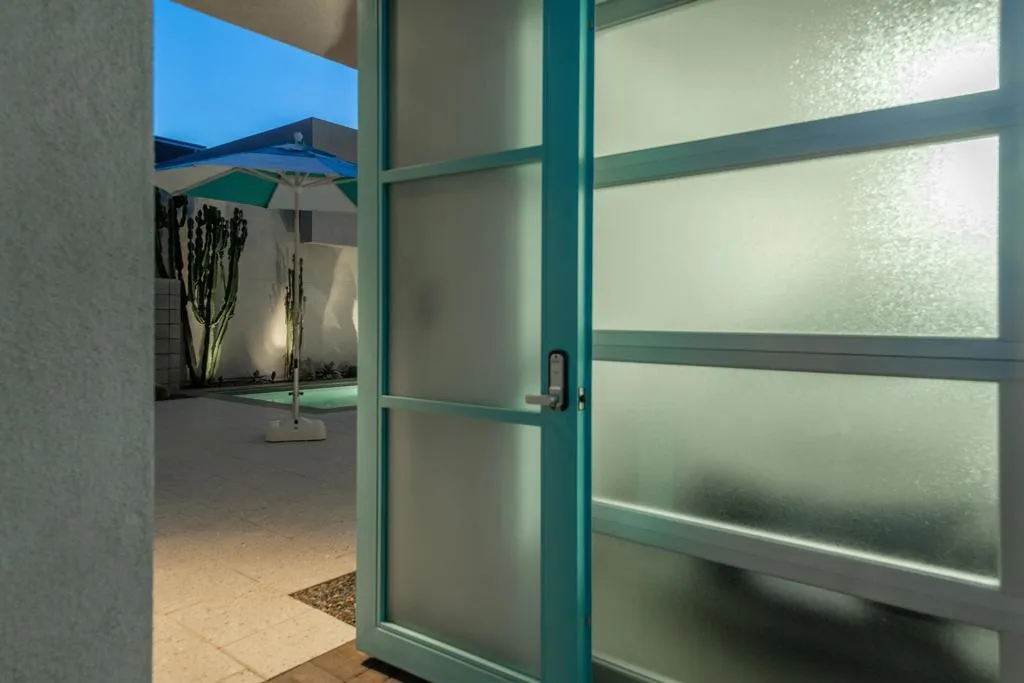 425 Suave Lane, Palm Springs, California 92262 home-pic-27