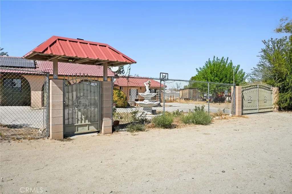 9555 E Avenue T14, Littlerock, California 93543 home-pic-9