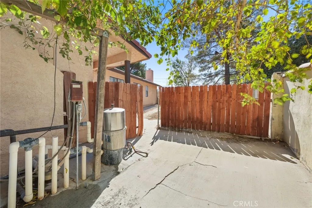 9555 E Avenue T14, Littlerock, California 93543 home-pic-20