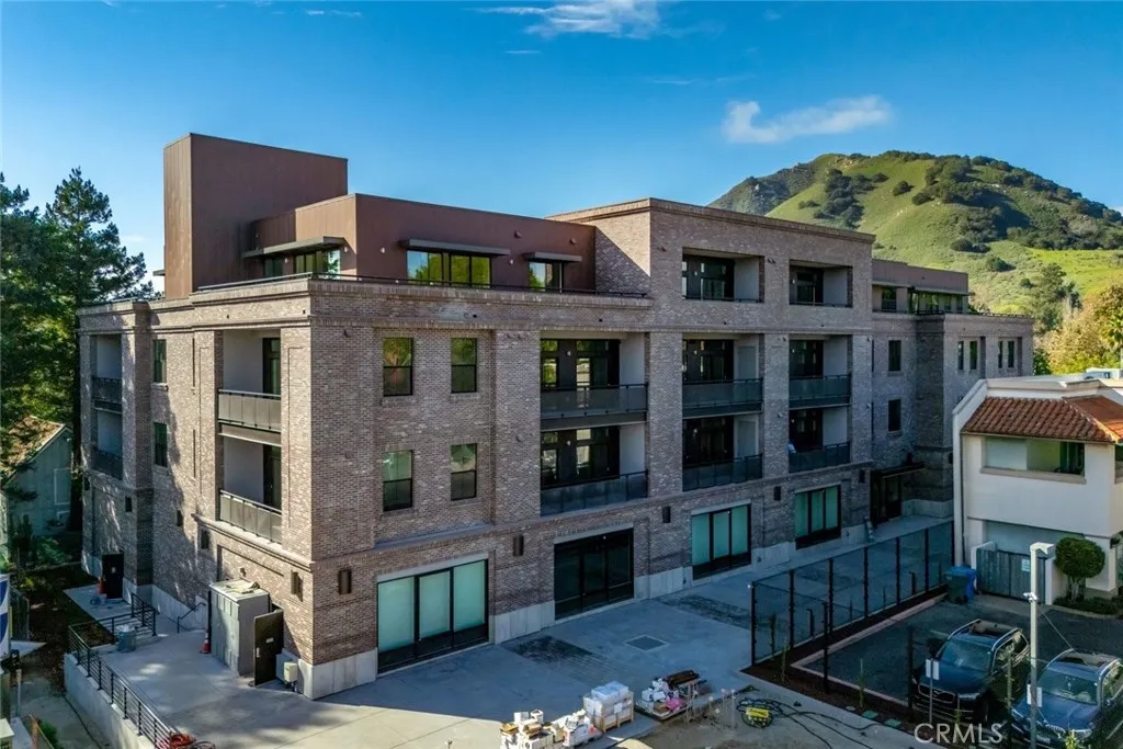 581 Higuera Street 308, San Luis Obispo, California 93401 home-pic-1