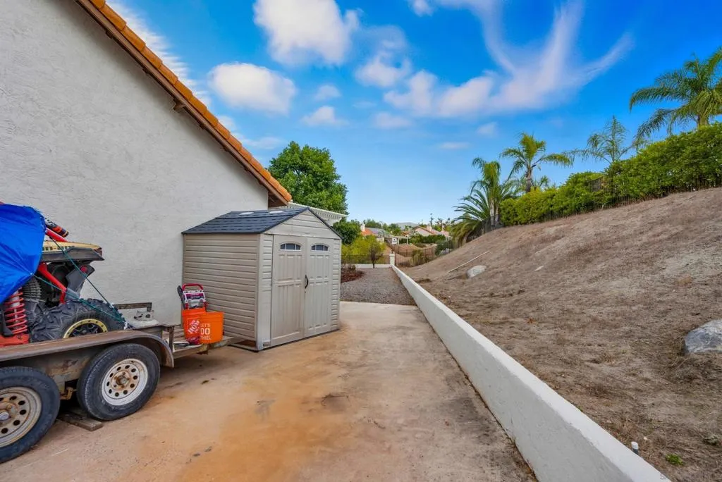 470 Chestnut Roan Dr, Alpine, California 91901 home-pic-46