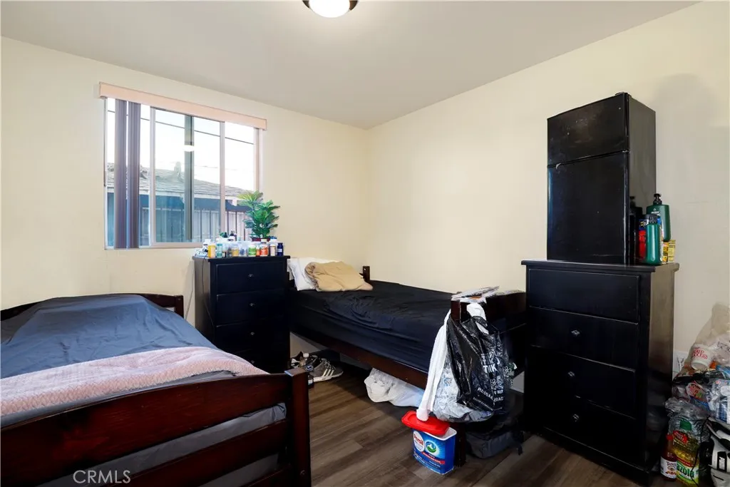 844 W 78th Street, Los Angeles, California 90044 home-pic-30