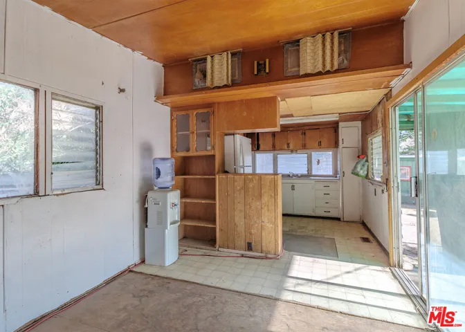 34270 Cheseboro Road, Palmdale, California 93552
