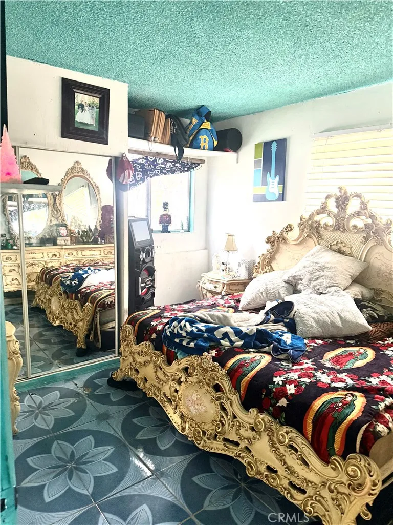 10712 Sherman, Sun Valley, California 91352 home-pic-19