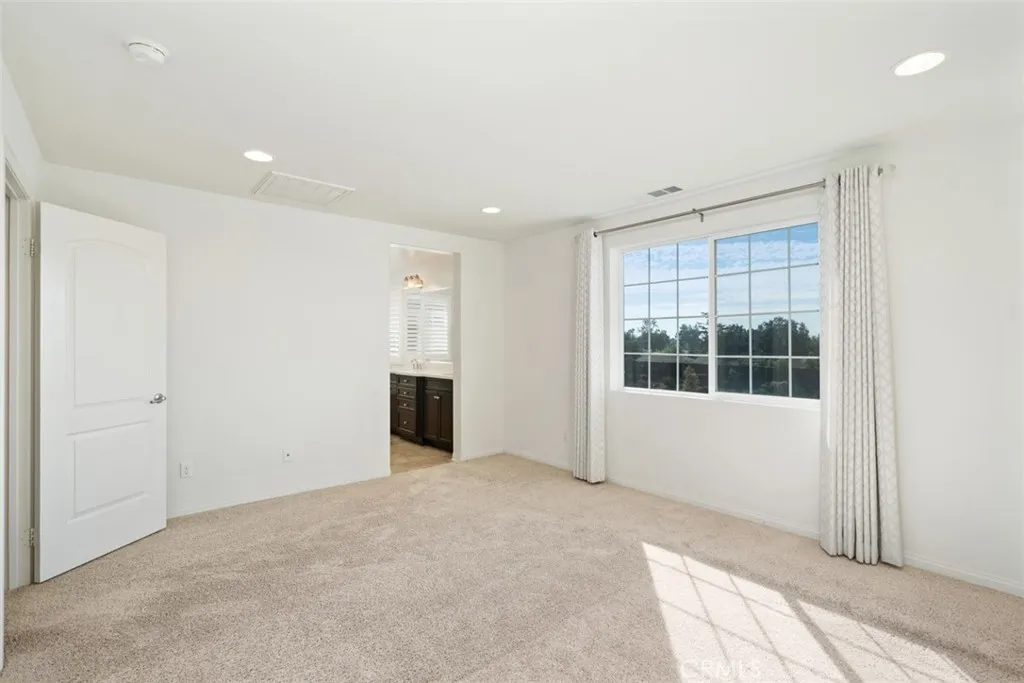 656 Huron Place, Claremont, California 91711 home-pic-14