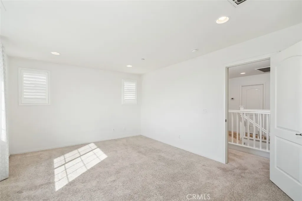 656 Huron Place, Claremont, California 91711 home-pic-16
