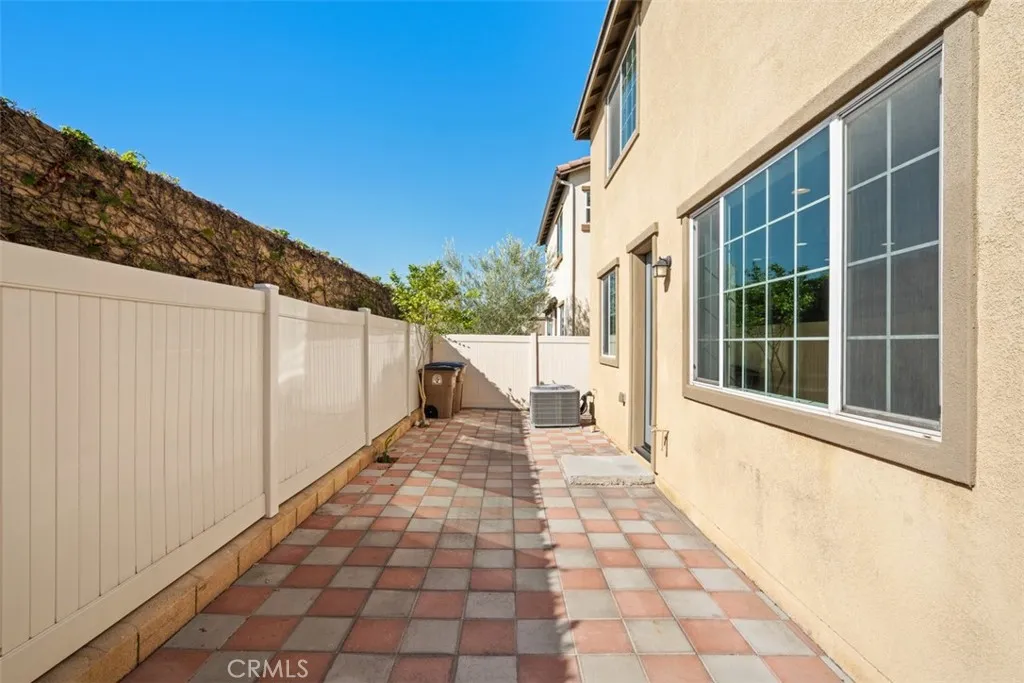 656 Huron Place, Claremont, California 91711 home-pic-21