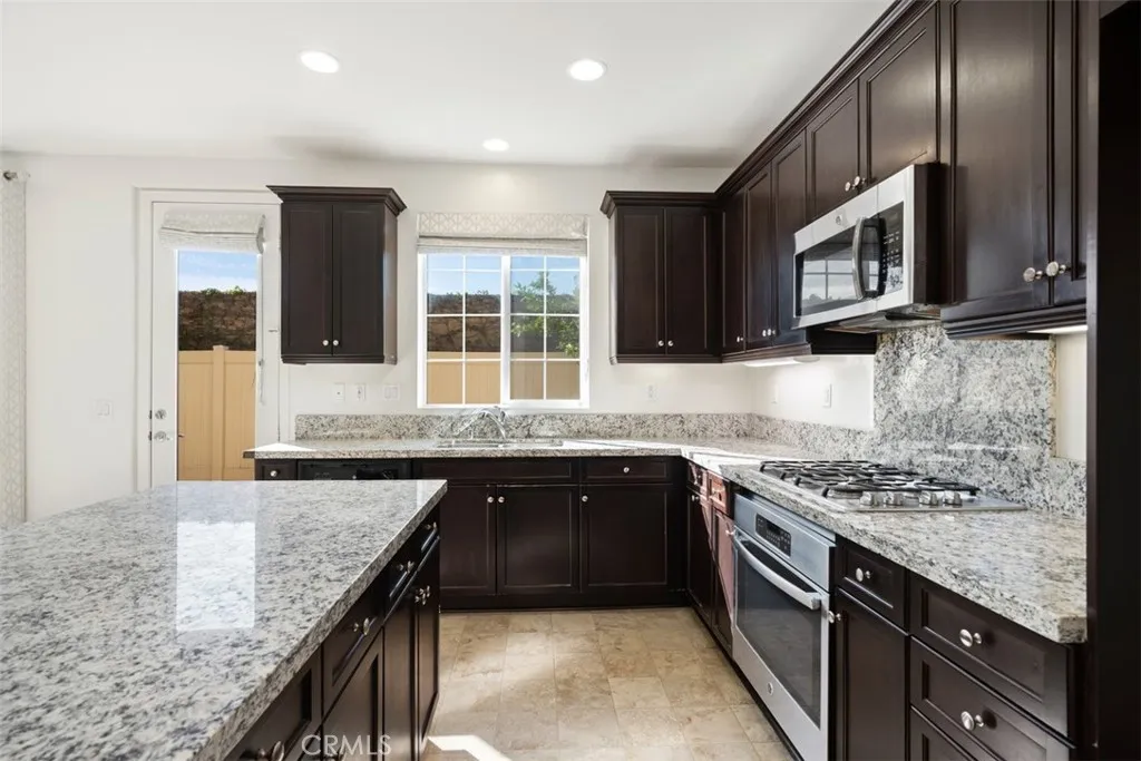 656 Huron Place, Claremont, California 91711 home-pic-9