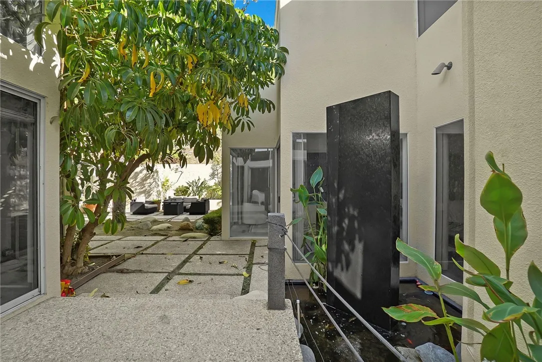 3016 Dona Susana Drive, Studio City, California 91604 home-pic-19