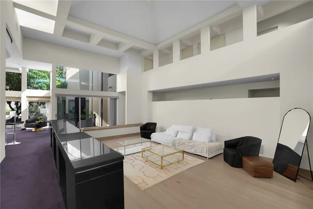 3016 Dona Susana Drive, Studio City, California 91604 home-pic-1