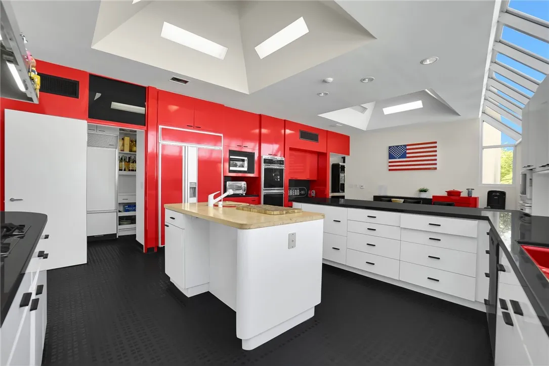 3016 Dona Susana Drive, Studio City, California 91604 home-pic-8