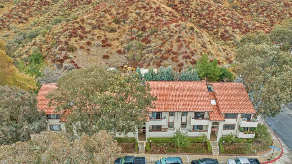 28010 Tiffany Lane 309, Canyon Country, California 91387 home-pic-18