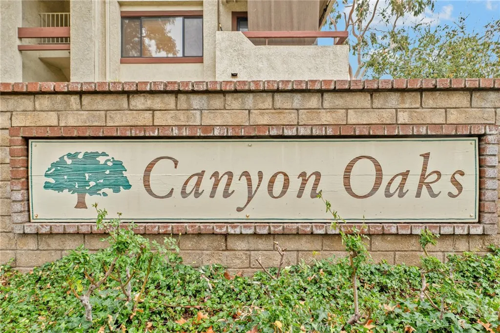 28010 Tiffany Lane 309, Canyon Country, California 91387 home-pic-24