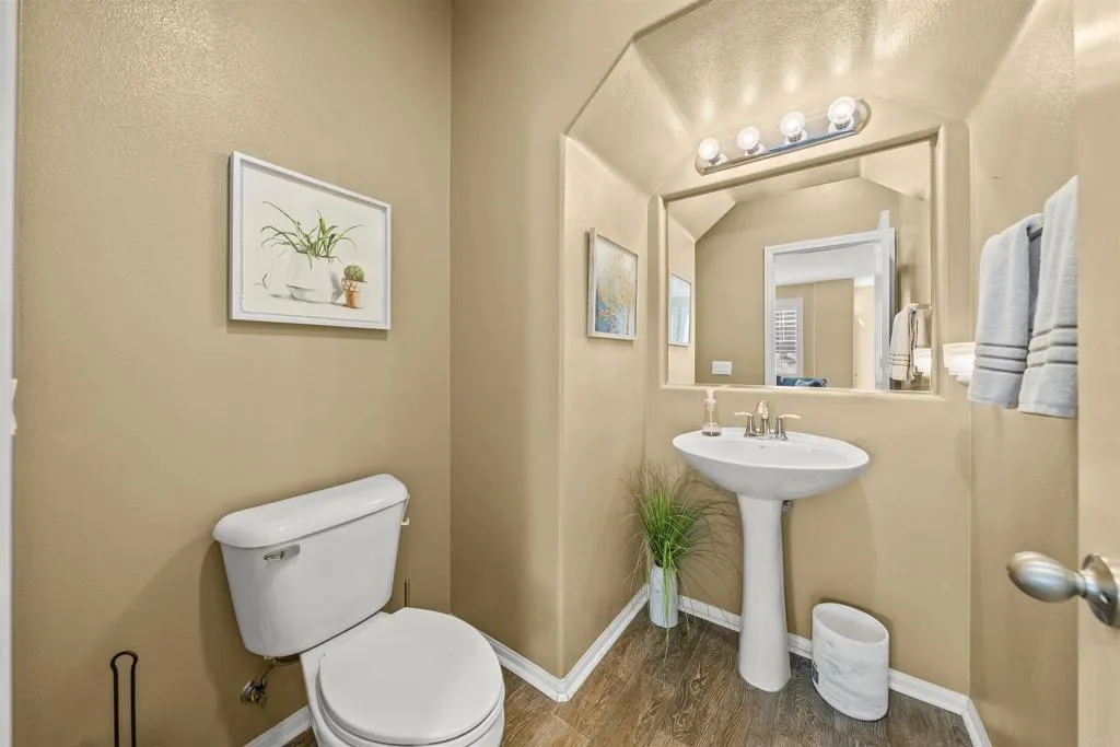 31937 Red Pine Way 80, Temecula, California 92592 home-pic-13