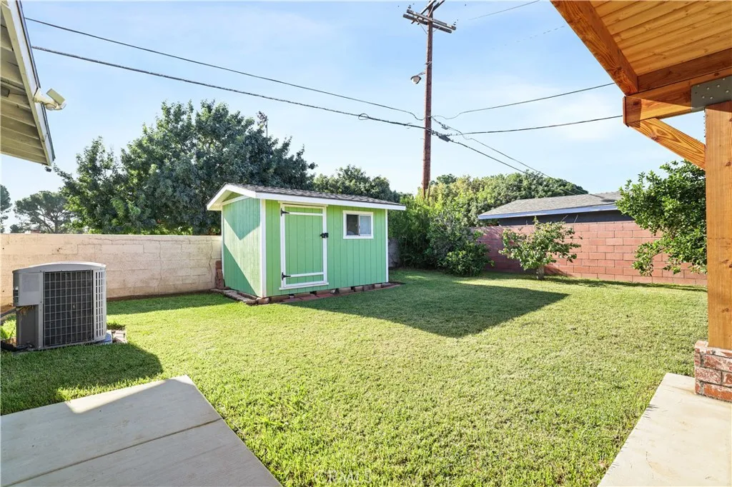 4106 Goodman, Riverside, California 92503 home-pic-19